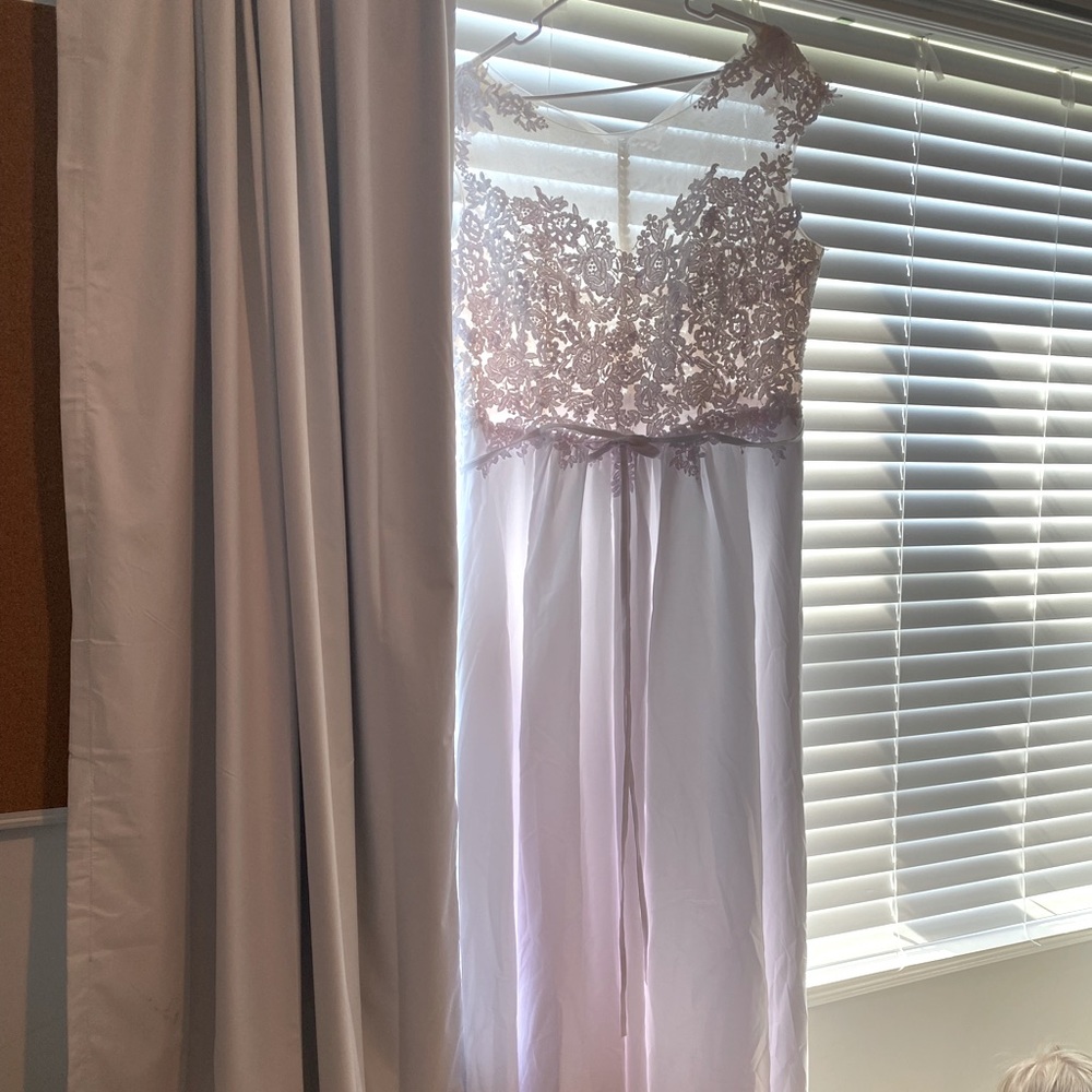 Wedding Dress. BRAND New. Never Worn. Tags still on. Size 2xl. Chong Xiao